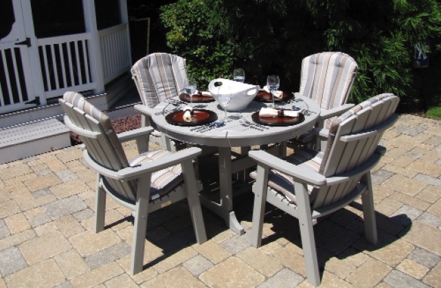 lt-gray-laguna-with-hyannis-dining-chairs.jpg